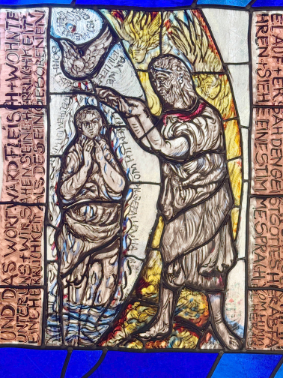 Ausschnitt aus dem Kirchenfenster 3